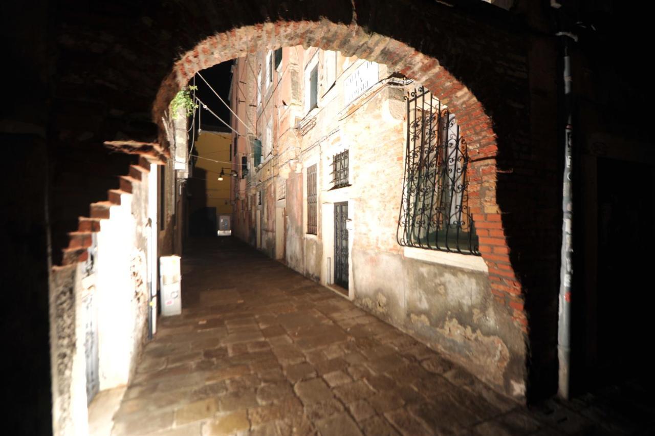 Calle De La Comare Wenecja Zewnętrze zdjęcie